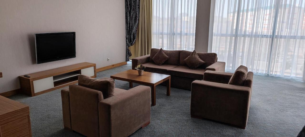 Grand Nur Plaza Hotel Aktau  Extérieur photo