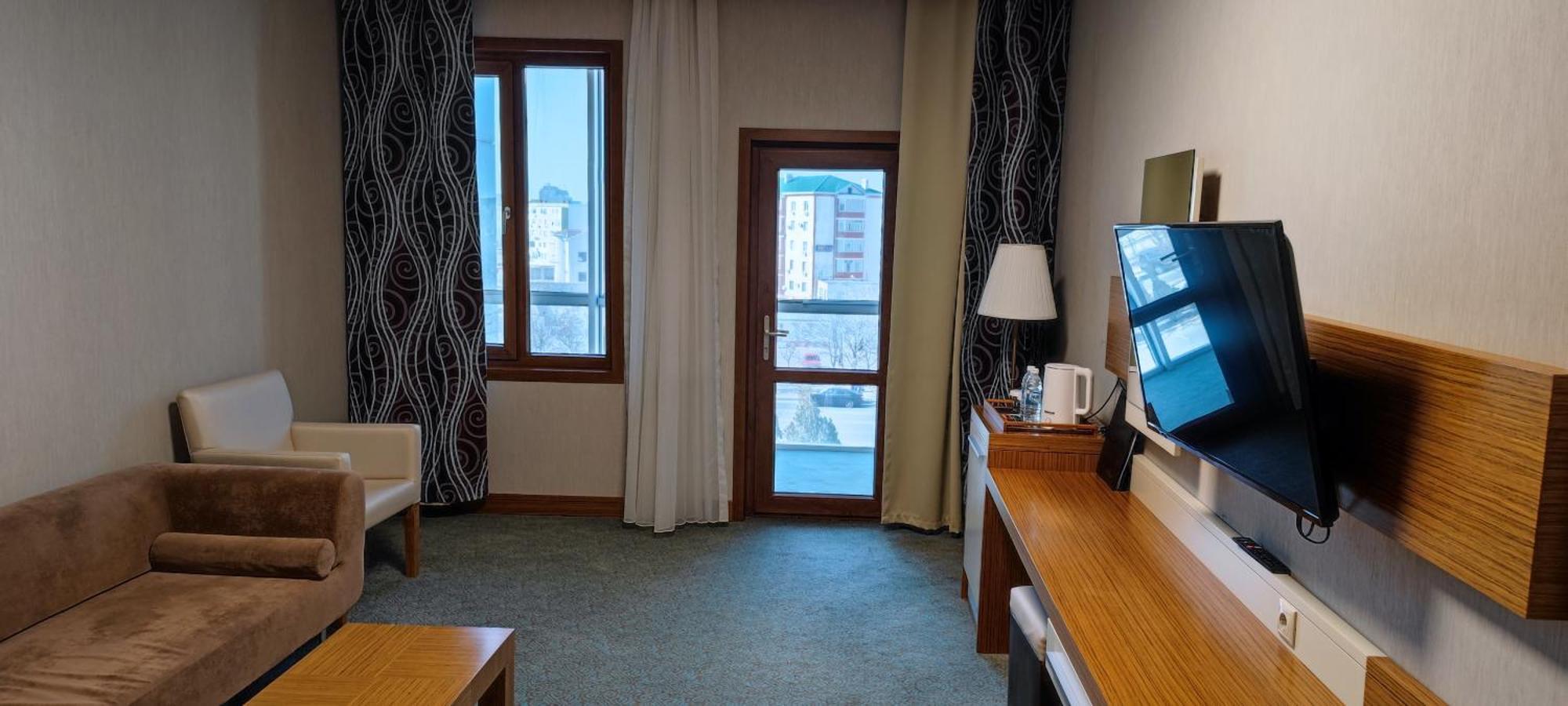 Grand Nur Plaza Hotel Aktau  Extérieur photo