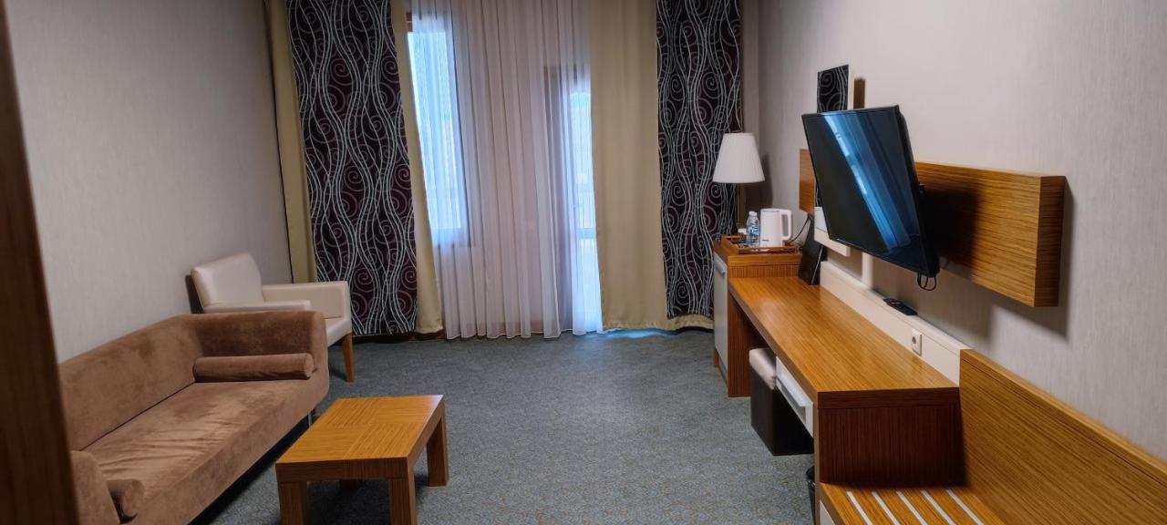 Grand Nur Plaza Hotel Aktau  Extérieur photo