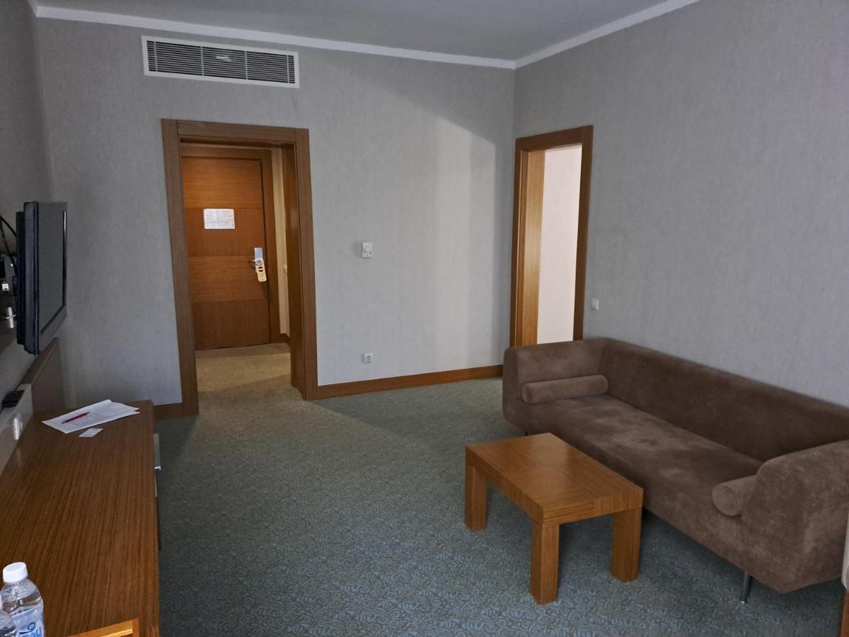 Grand Nur Plaza Hotel Aktau  Extérieur photo