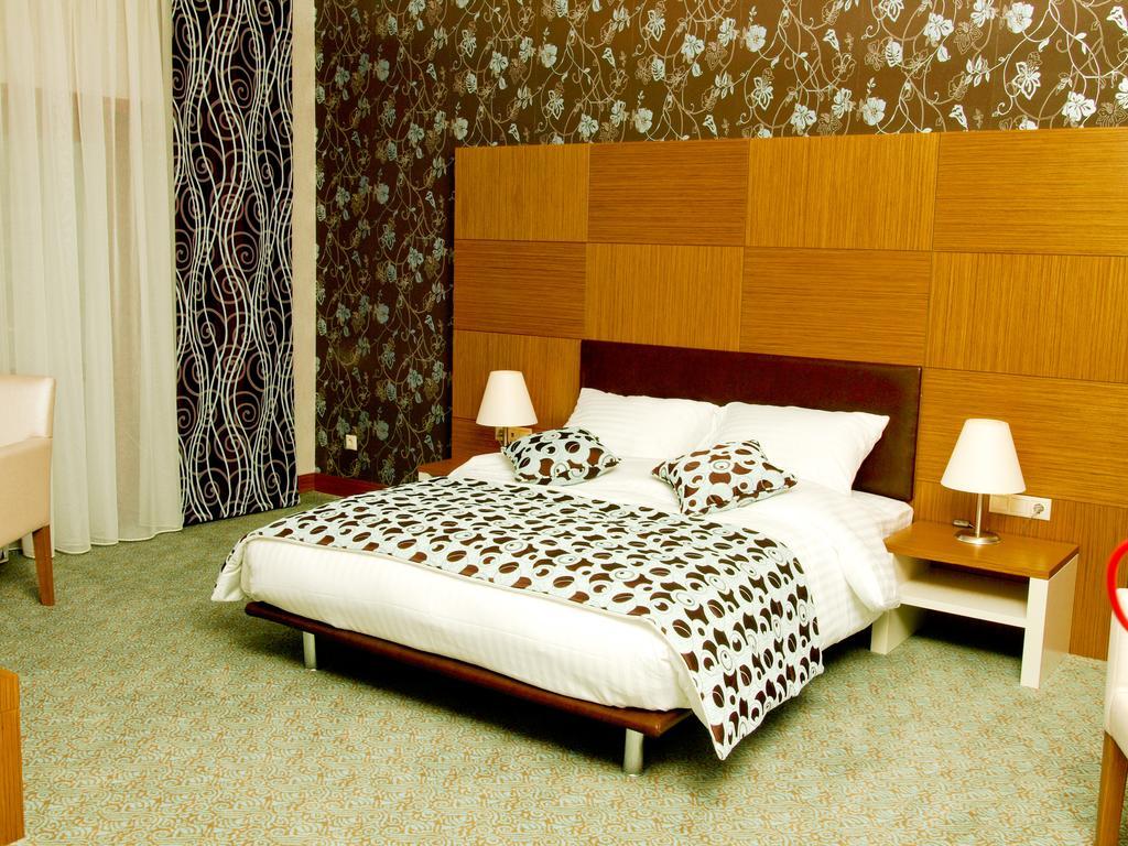 Grand Nur Plaza Hotel Aktau  Extérieur photo