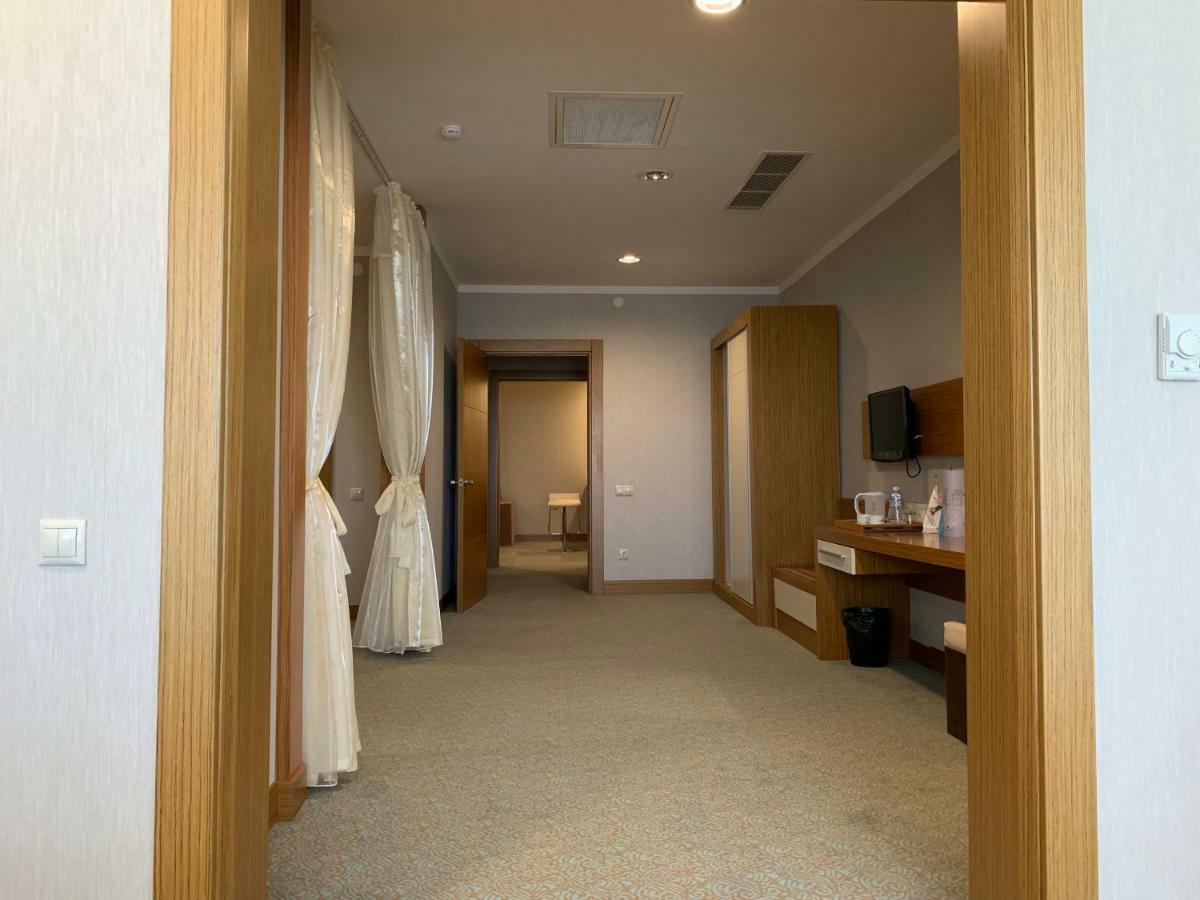 Grand Nur Plaza Hotel Aktau  Extérieur photo